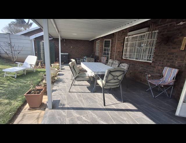 3 BEDROOM SECTIONAL TITLE TO LET IN HOWICK CENTRAL